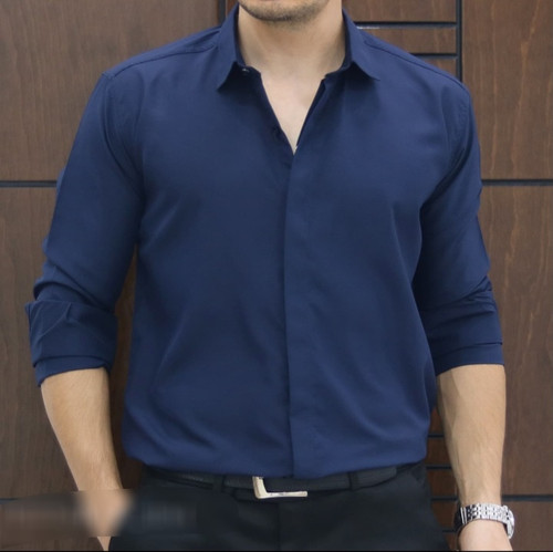 پیراهن مردانه دکمه مخفی جنس دوشین رنگ آبی نفتی