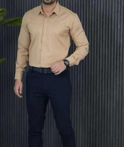 پیراهن مردانه دکمه مخفی جنس دوشین رنگ نسکافهای