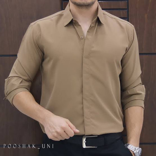 پیراهن مردانه دکمه مخفی جنس دوشین رنگ نخودی