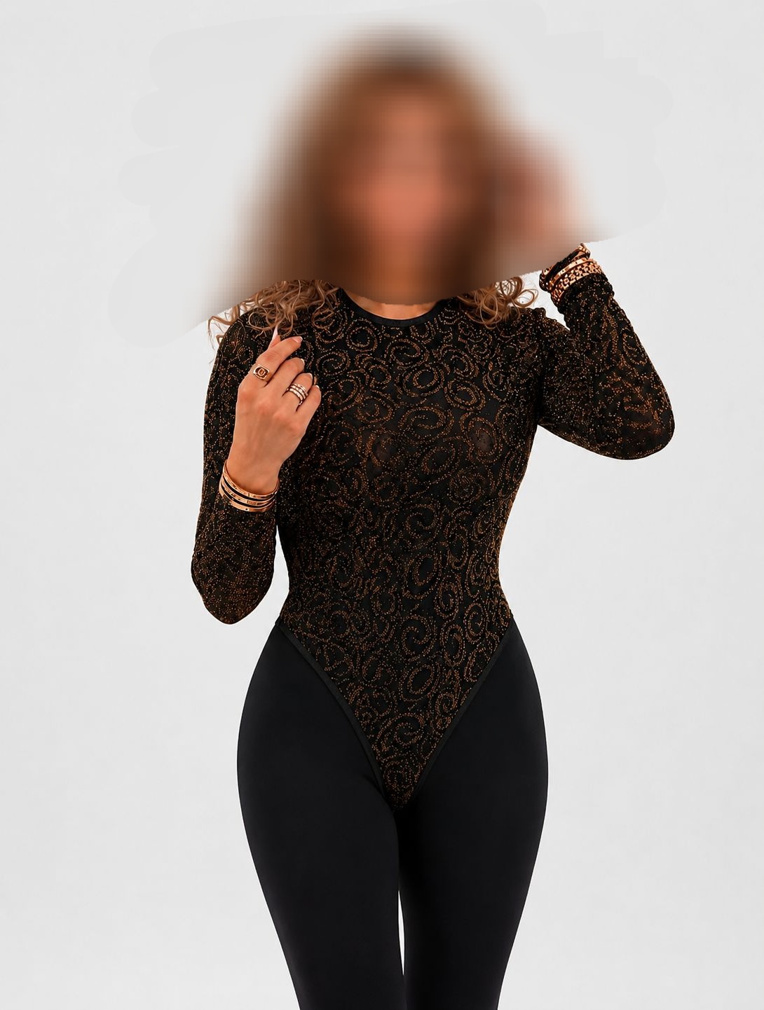 بادی لمه زنانه رنگ طلایی طرح حلقه ای
